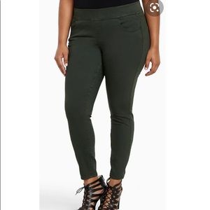 TORRID LEAN JEANS - FOREST GREEN WASH